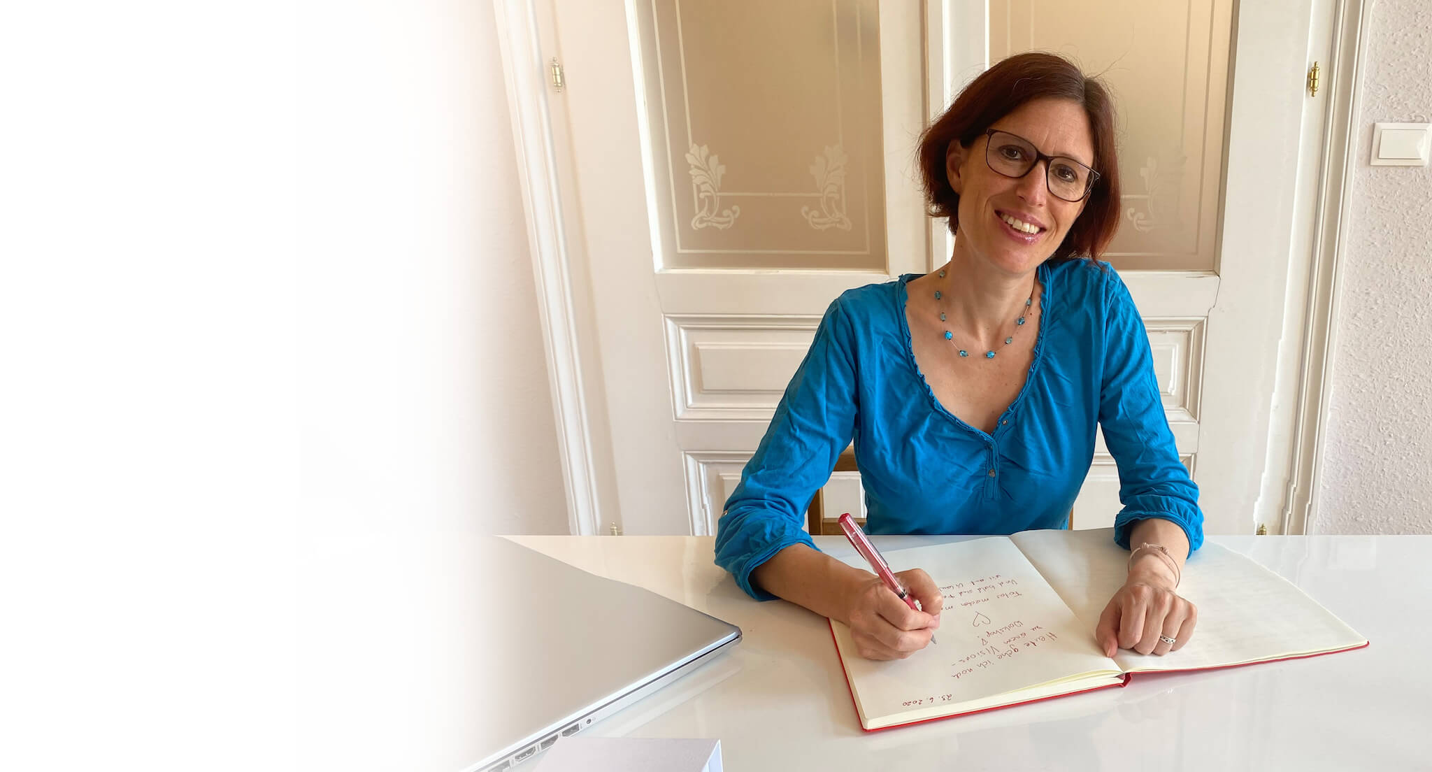 Celine-Tueyeni-verkaufsstarke-webseiten Text-Coaching für Deine Website: verkaufsstarke Texte schreiben lernen